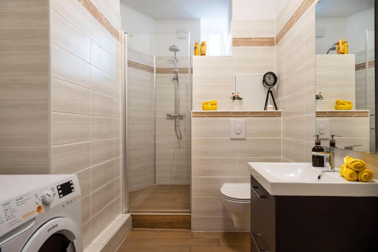 Freshly Renovated 2Br&Lr+Walk-In Rainshower Apartment Berlin Luaran gambar