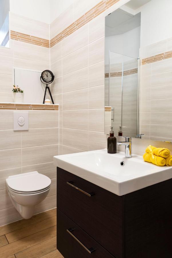 Freshly Renovated 2Br&Lr+Walk-In Rainshower Apartment Berlin Luaran gambar